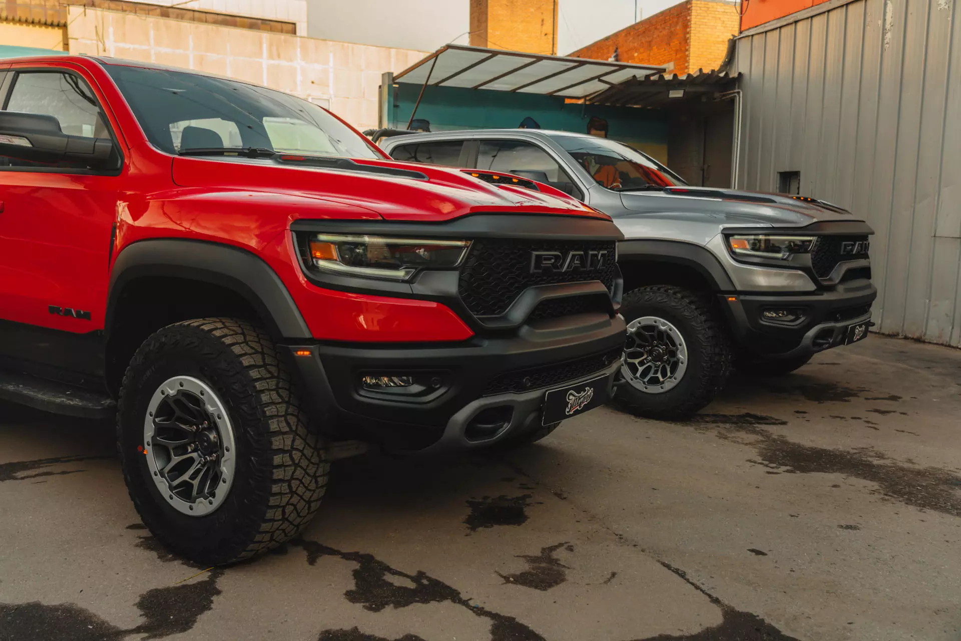 RAM TRX vs FORD F-150 RAPTOR. Кто кого?